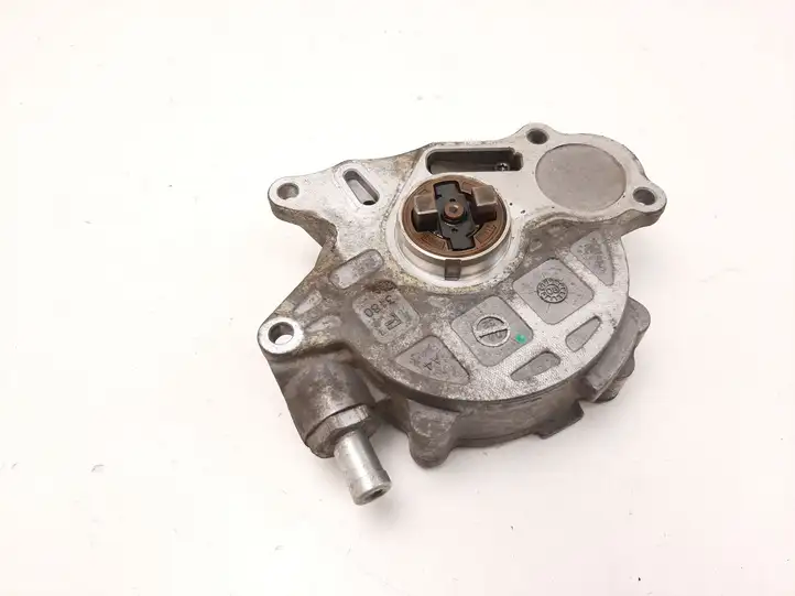 Volkswagen PASSAT B6 (2005 - 2010) 03L145100 Вакуумный насос — фото 3
