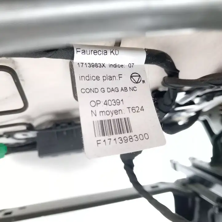 Toyota ProAce City (2016 - ) 1549866E Переднее сиденье водителя — фото 11
