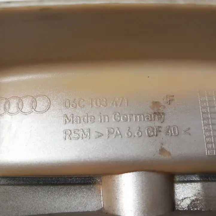 Audi A4 S4 B6 8E 8H (2000 - 2006) 06C103471F Крышка головки блока цилиндров — фото 6