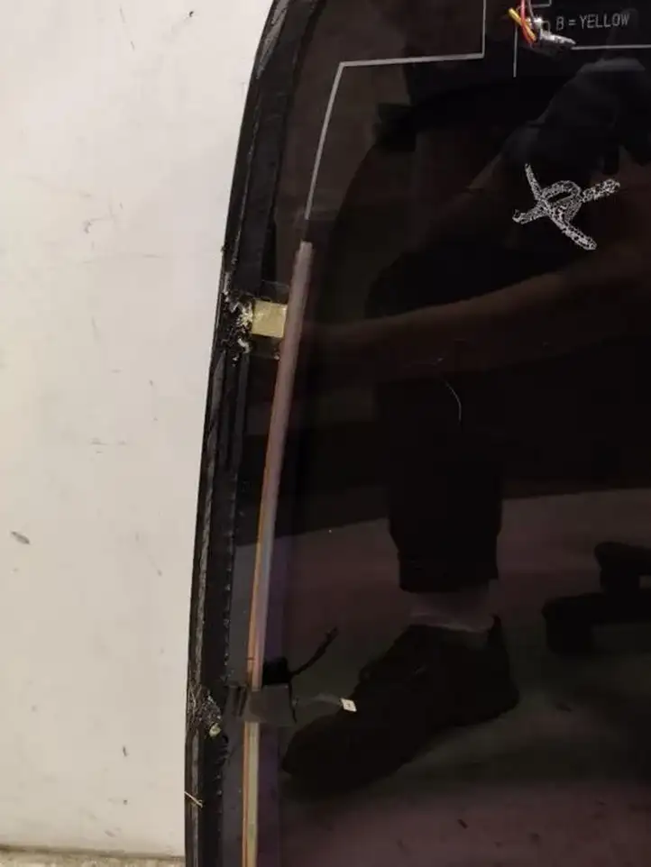 Bentley Continental (2003 - 2017)  3W5845051 Заднее стекло