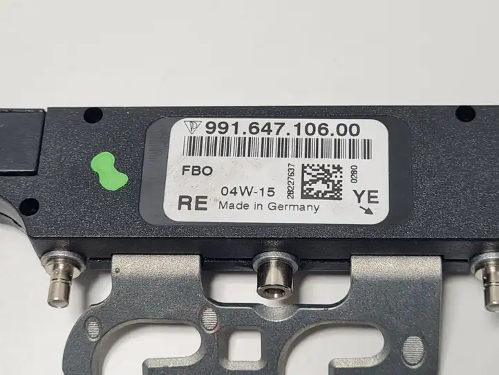 Porsche Boxster 981 (2012 - 2016) 99164710600 Усилитель антенны — фото 2