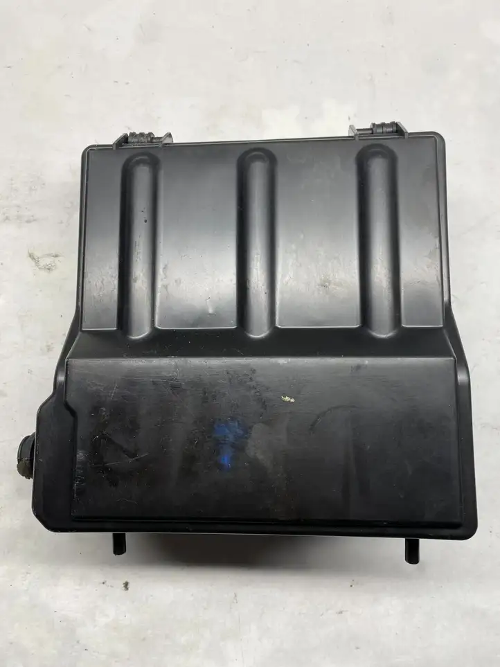 Audi A5 (2007 - 2011)  8T0035619 Другая деталь салона