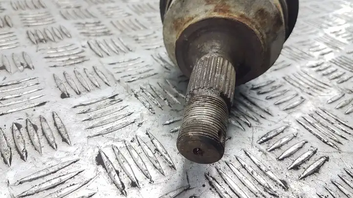 Peugeot 307 (2001 - 2005)   Передняя полуось