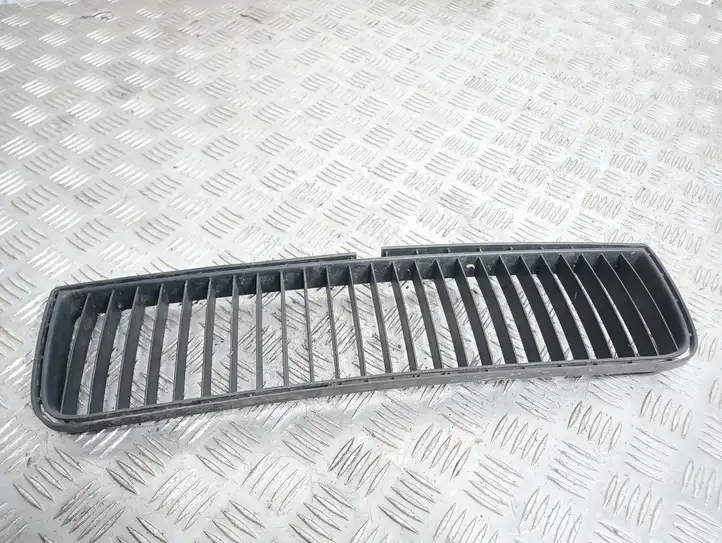Skoda Octavia Mk1 (1U) (1996 - 2004) 1U0853677 Нижняя решетка переднего бампера — фото 1