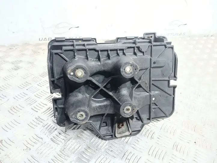 Skoda Octavia Mk1 (1U) (1996 - 2004) 1J0915333A Площадка аккумулятора — фото 5