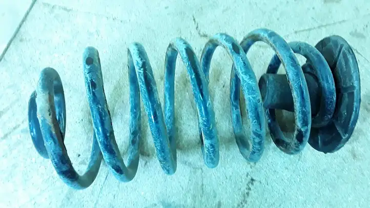 Opel Zafira (2003 - 2006)   Пружина