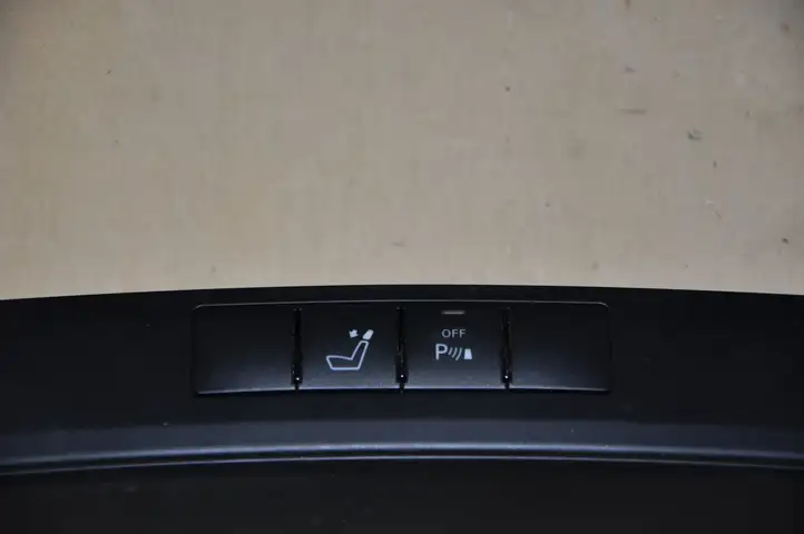 Mercedes-Benz E W212 (2009 - 2016) a2128202610 Включатель обогрева — фото 2