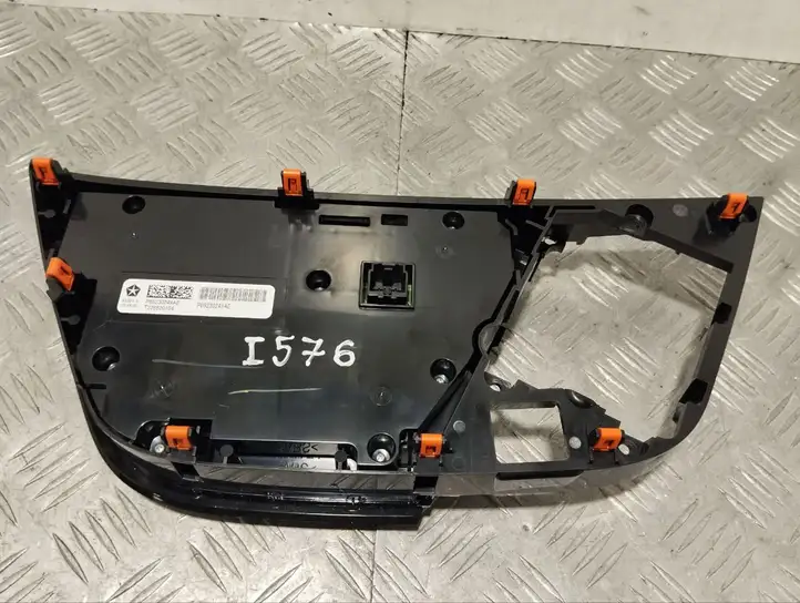 Chrysler Pacifica (2016 - ) P68230249AE Кнопка кондиционера — фото 6