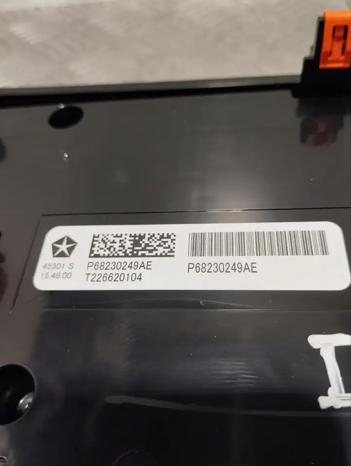 Chrysler Pacifica (2016 - ) P68230249AE Кнопка кондиционера — фото 7