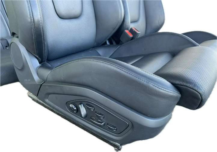 Porsche Taycan 9J1 (2019 - )   Комплект отделки дверей