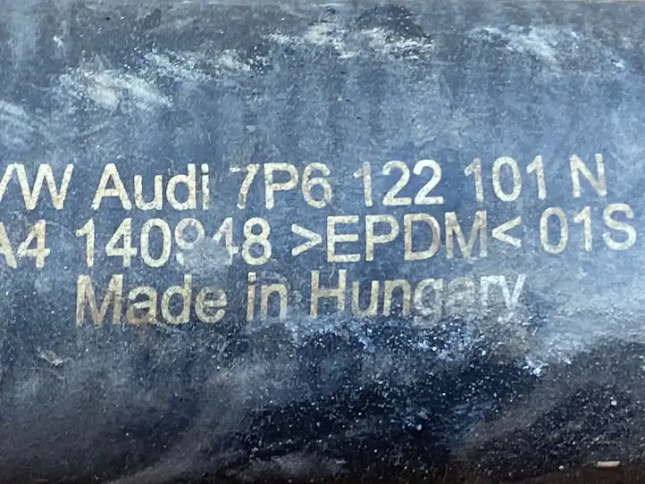 Volkswagen Touareg II (2010 - 2018) 7P6122101N Шланги системы охлаждения — фото 3