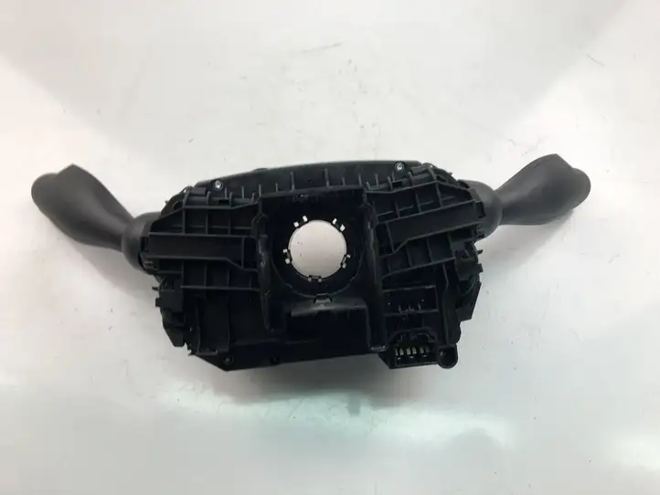 Volvo V60 (2013 - 2018) 32266030 Кнопки на рулевом колесе — фото 4