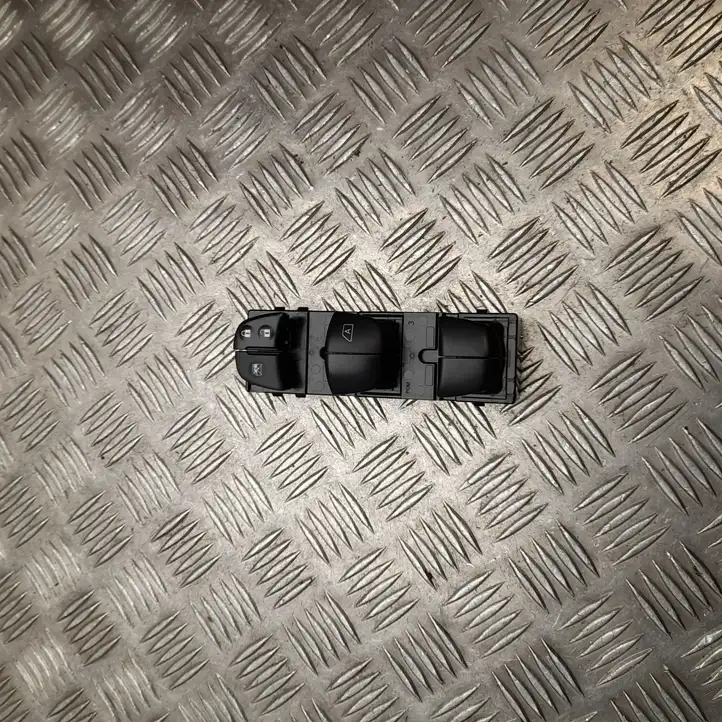 Nissan Juke II F16 (2019 - ) 211222SN1 Блок кнопок стеклоподъемников — фото 1