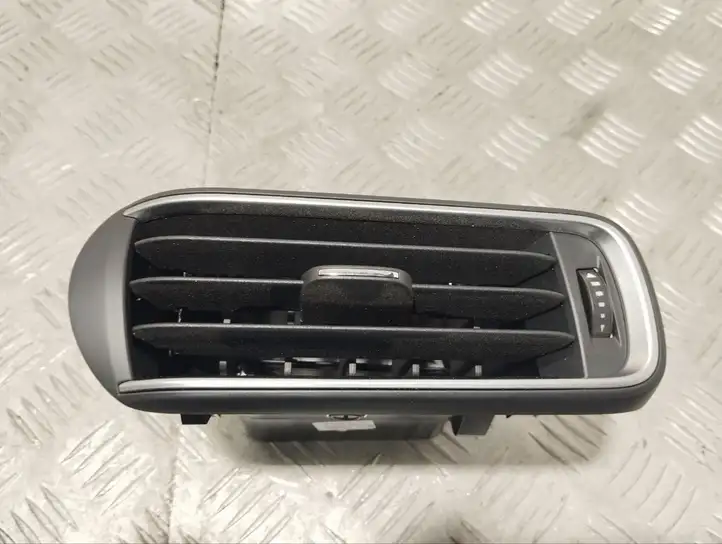 Maserati Levante (2017 - ) 6700492830 Боковой воздушный дефлектор — фото 1