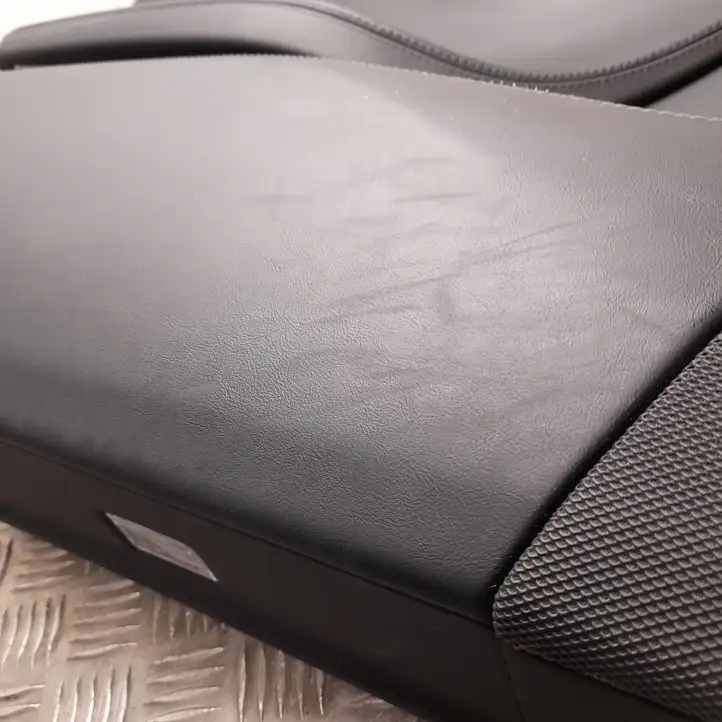 Tesla Model S (2016 - 2021) 600750900 Обшивка передней двери — фото 9