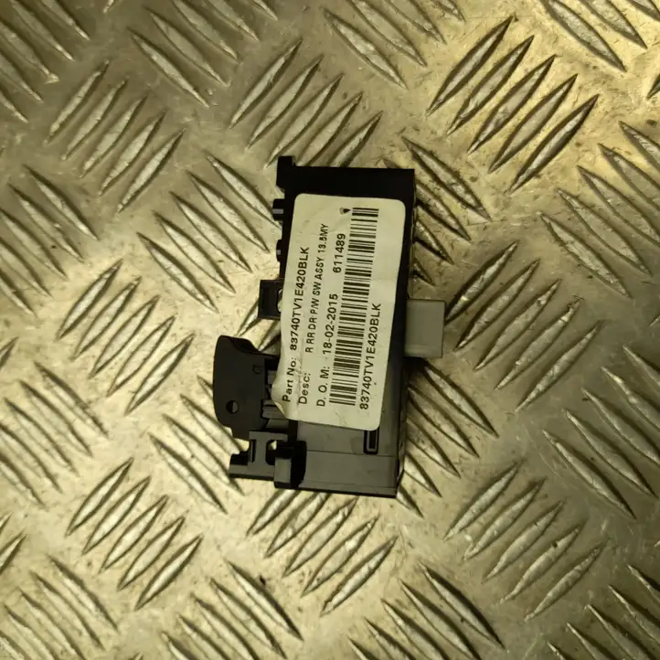 Honda Civic IX (2011 - 2017) 35770TV0E02 Кнопка стеклоподъемников — фото 3