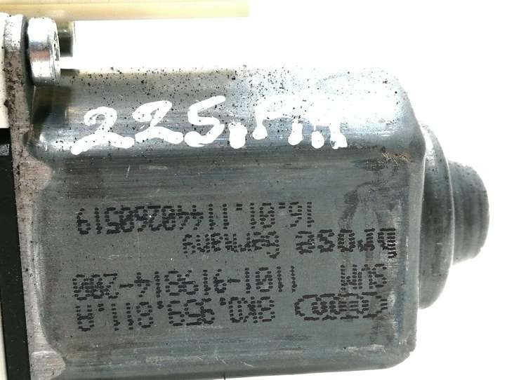 Audi A4 (2007 - 2011)  8K0959811A электродвигатель переднего стеклоподъемника