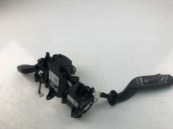 Audi S1 (2014 - 2019) 8X0953501D Кнопки на рулевом колесе — фото 5