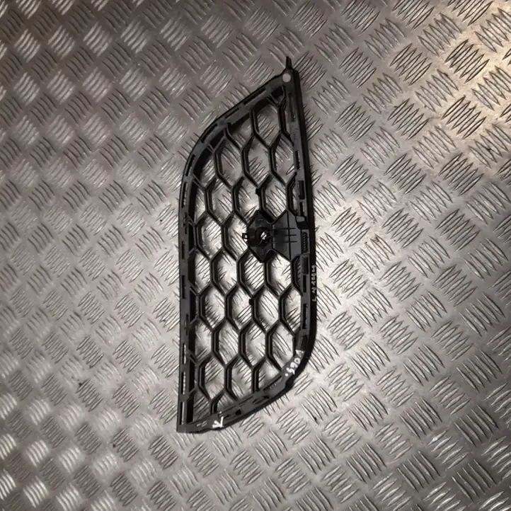 Alfa Romeo Giulietta (2016 - ) 156109984 Передняя решетка — фото 2