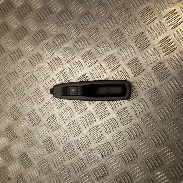 Renault Zoe (2012 - ) 809506952R Кнопка стеклоподъемников — фото 1