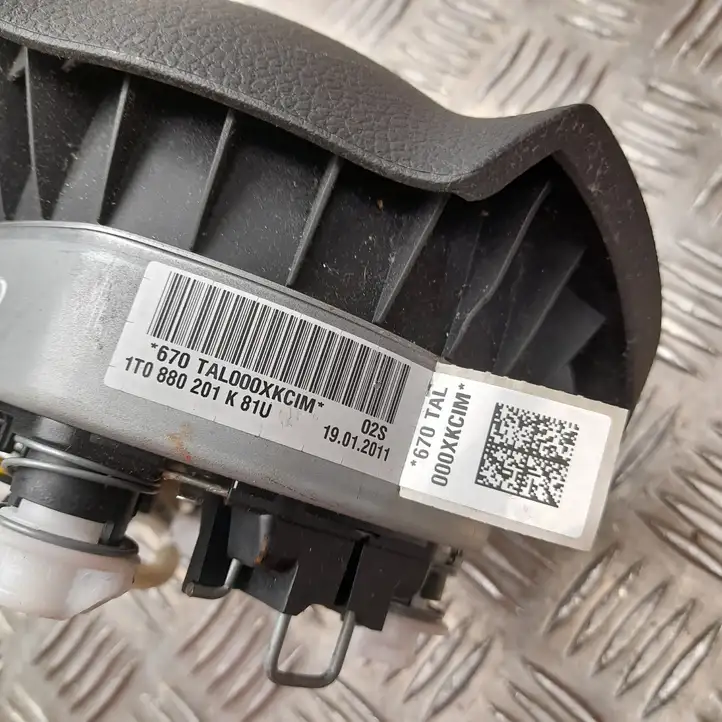 Volkswagen Golf VI (2009 - 2013) 1T0880201K Подушка безопасности руля — фото 5
