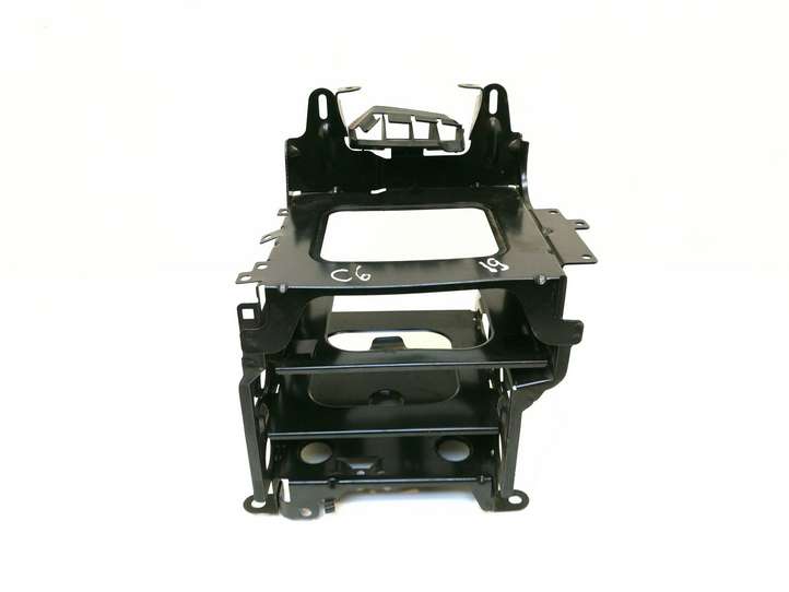 Audi A6 (2004 - 2008)  4F0035209C Держатель / кронштейн усилителя звука