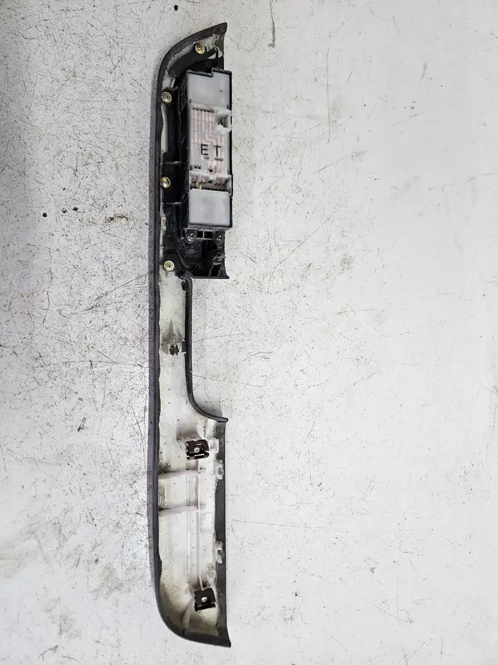 Nissan Almera (2000 - 2006) 80961 Блок кнопок стеклоподъемников — фото 1