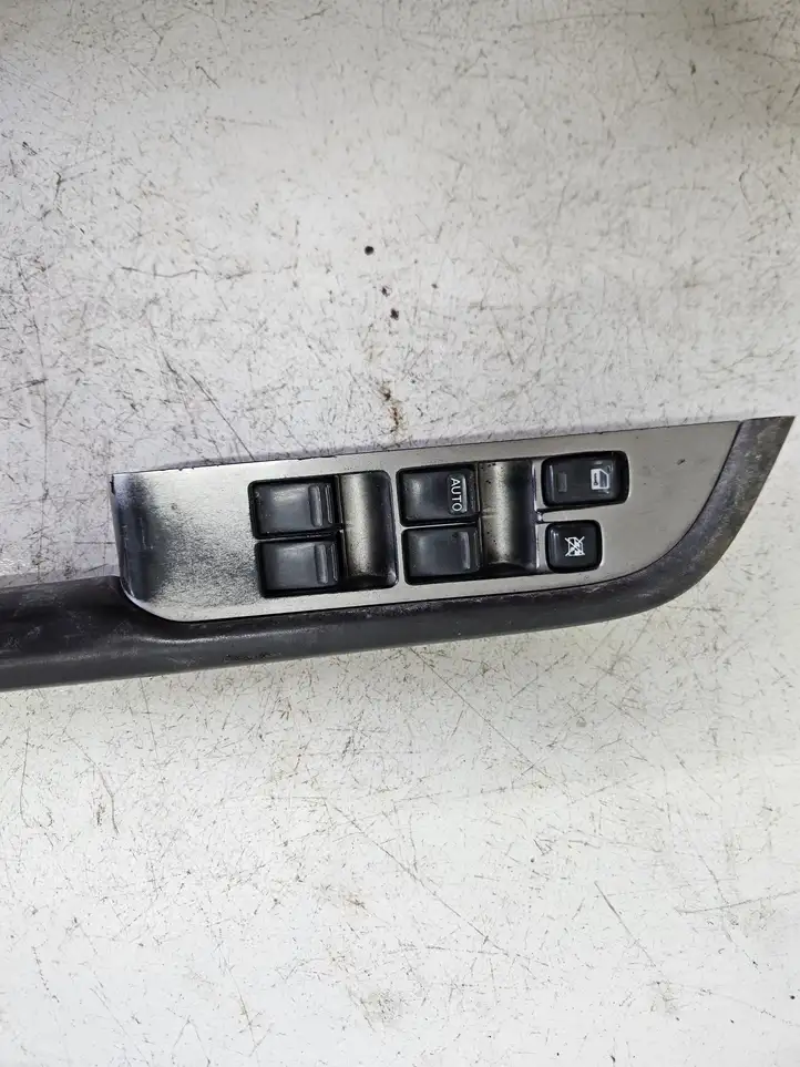 Nissan Almera (2000 - 2006) 80961 Блок кнопок стеклоподъемников — фото 2