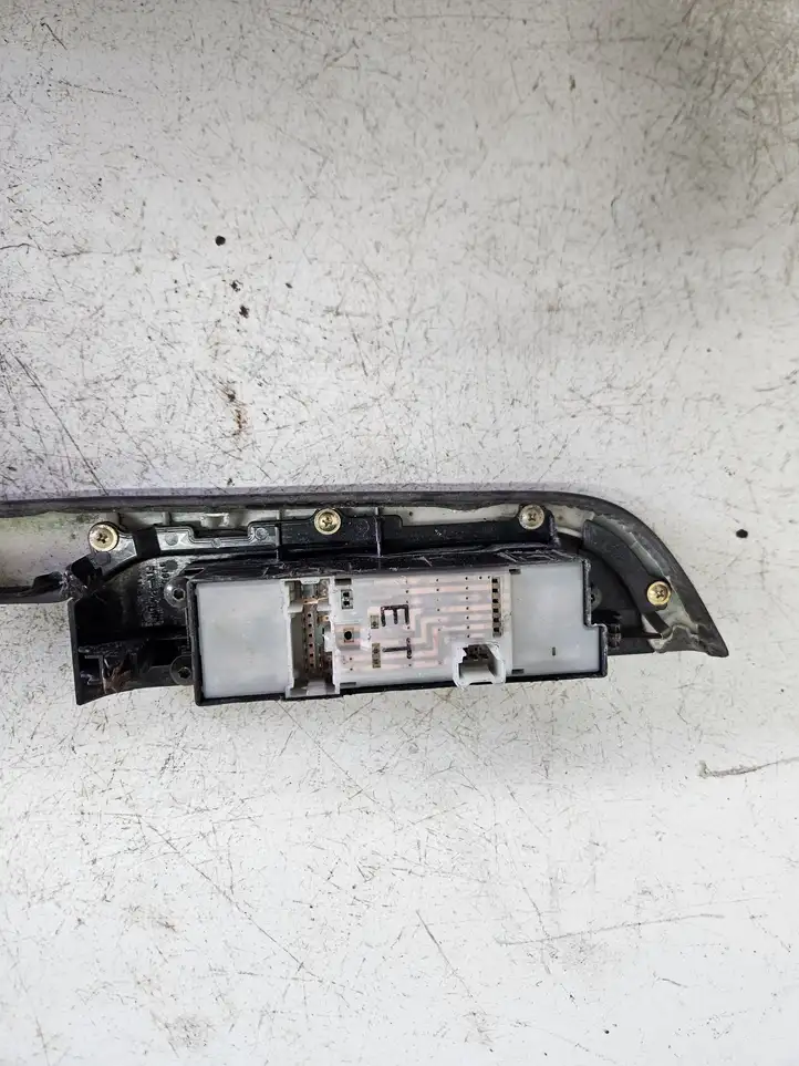 Nissan Almera (2000 - 2006) 80961 Блок кнопок стеклоподъемников — фото 3