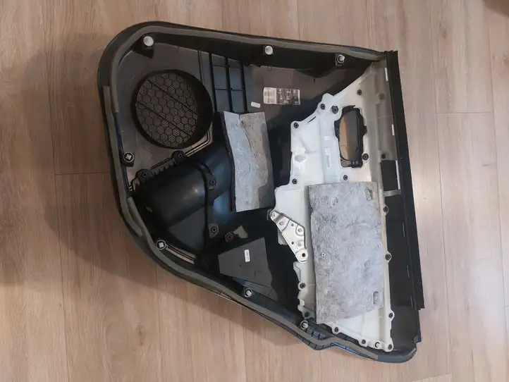 Toyota Auris E180 (2012 - 2018) 6778802110 Обшивка задней двери — фото 5