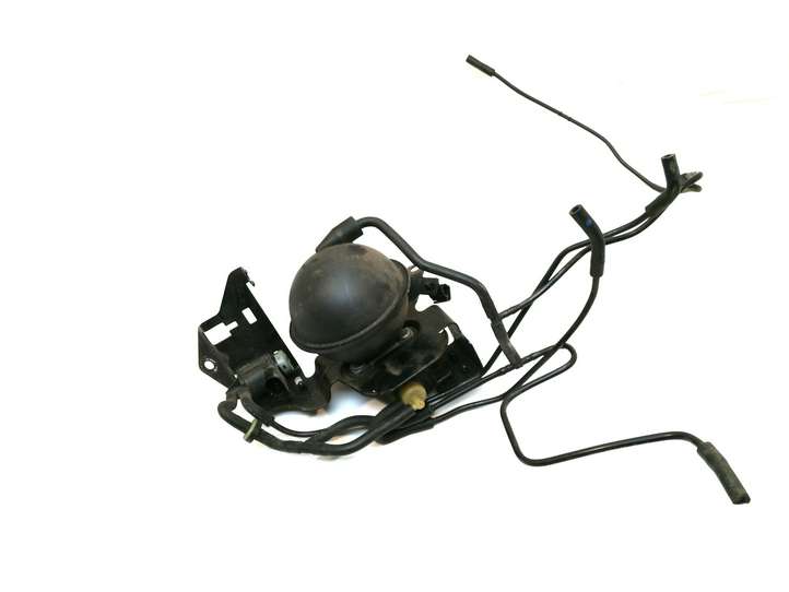 Audi A4 (2007 - 2011)  054129808 Воздушный резервуар вакуума