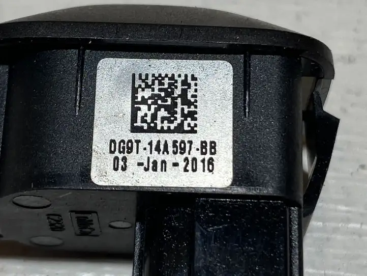 BMW 3 F30 F35 F31 (2012 - 2018) DG9T14A597BB Датчик света — фото 3