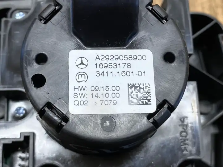 Mercedes-Benz GLE W166/C292 (2015 - 2019) A2929058900 Включатель регулировки высоты / жесткости ходовой части — фото 4