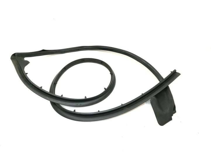 Audi A6 allroad (2012 - 2014)  4G0839718 Уплотнительная резина на задних дверях