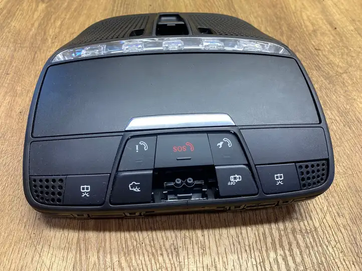 Mercedes-Benz C W205 (2014 - 2021) A0008275323 Передняя подсветка — фото 3