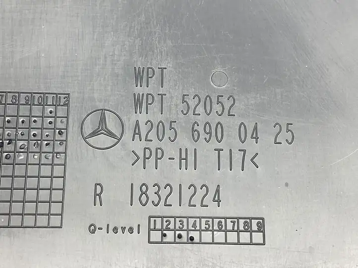 Mercedes-Benz C W205 (2014 - 2021) A2056900425 Нижняя обшивка стойки B — фото 3