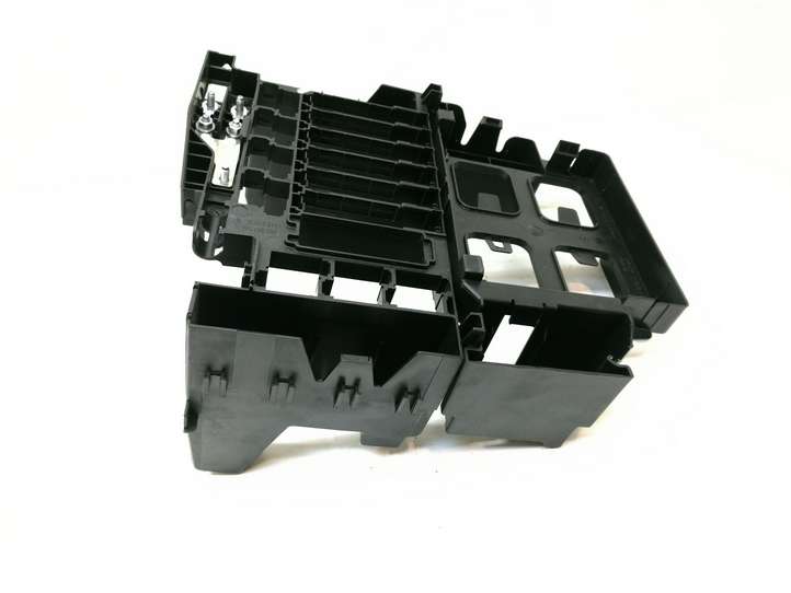 Audi A8 (2010 - 2014)  4H0907348C Крышка ящика предохранителей