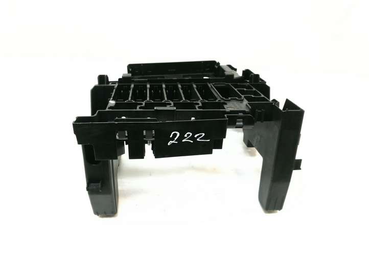 Audi A8 (2010 - 2014)  4H0907348C Крышка ящика предохранителей