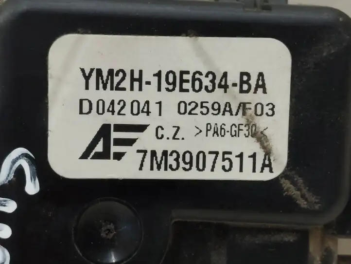 Volkswagen Sharan (2003 - 2010) YM2H19E634BA Двигатель задвижки потока воздуха — фото 2