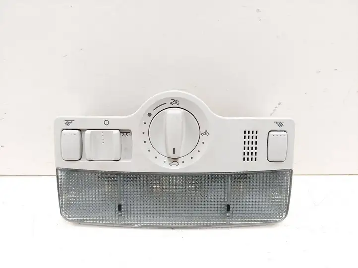 Skoda Octavia Mk2 (1Z) (2004 - 2013) 1J0947105 Передняя подсветка — фото 1