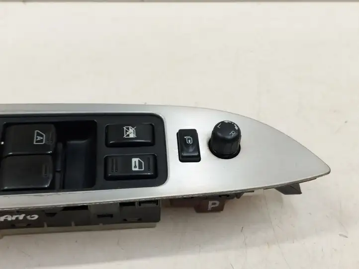 Nissan Murano Z51 (2009 - 2016) 254011AH1A Блок кнопок стеклоподъемников — фото 3