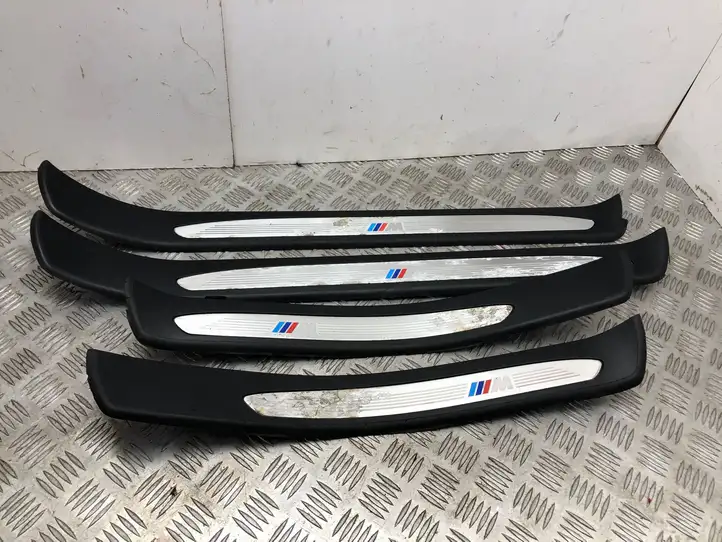 BMW 5 E60 E61 (2004 - 2010) 7898146 Внутренняя обшивка порога (комплект) — фото 1