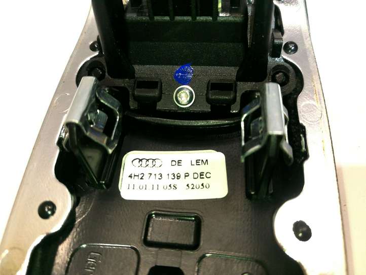 Audi A8 (2010 - 2014)  4H2713139P Отделка рычага переключения передач (кожа, головка)