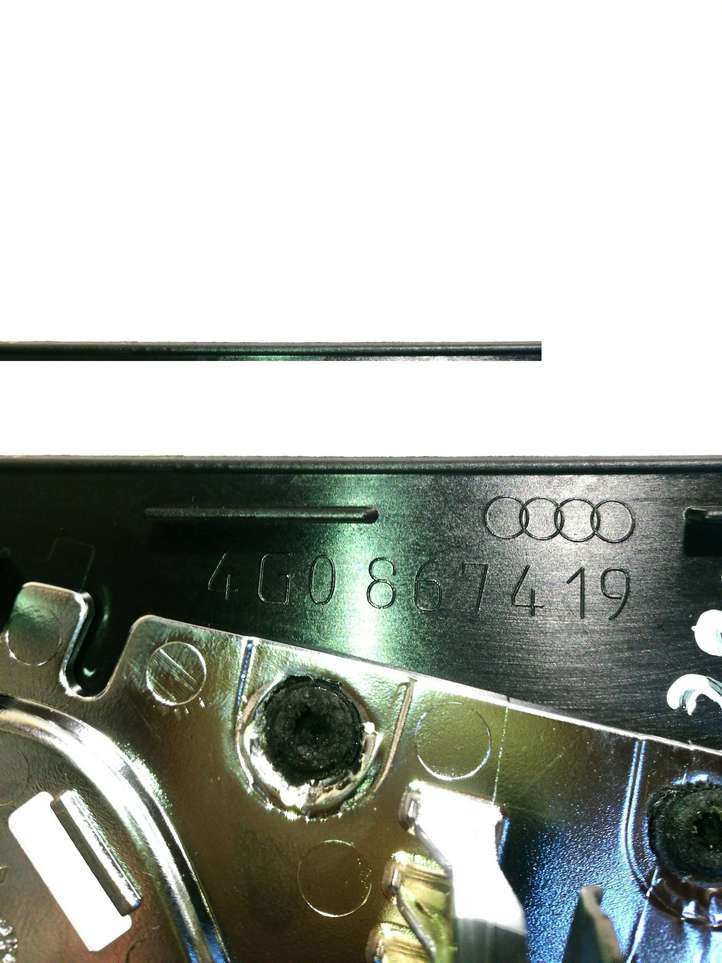 Audi A6 allroad (2014 - 2018)  4G0867419 Задняя oтделка