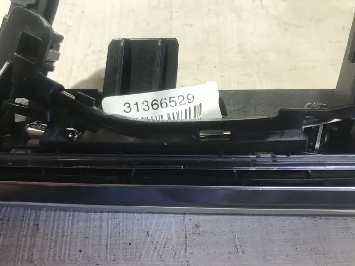 Volvo XC90 (2014 - 2019) 31366529 Декоративная планка — фото 3