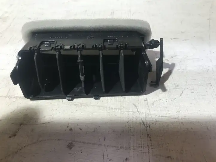Volvo XC90 (2014 - 2019) 31497122 Прочие детали кондиционера — фото 2