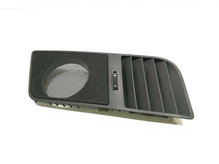 Audi A4 (2004 - 2009)  8H0819793A Отделка бокового динамика