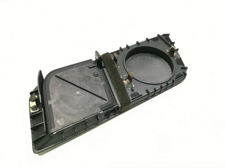 Audi A4 (2004 - 2009)  8H0819793A Отделка бокового динамика