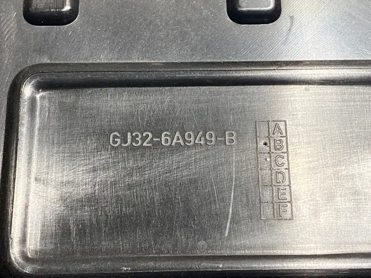 Land Rover Discovery Sport (2014 - 2019) GJ326A949 Крышка двигателя декоративная — фото 3
