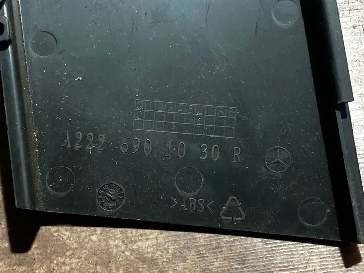 Mercedes-Benz S W222 (2013 - ) A222691030 Верхняя обшивка стойки B — фото 3